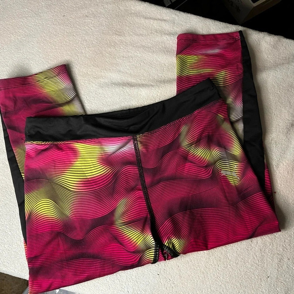 Puma Youth Leggings Size Large - Picture 4 of 4